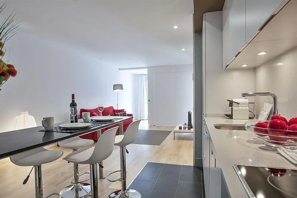 Mistral City Pool Apartments Barselona