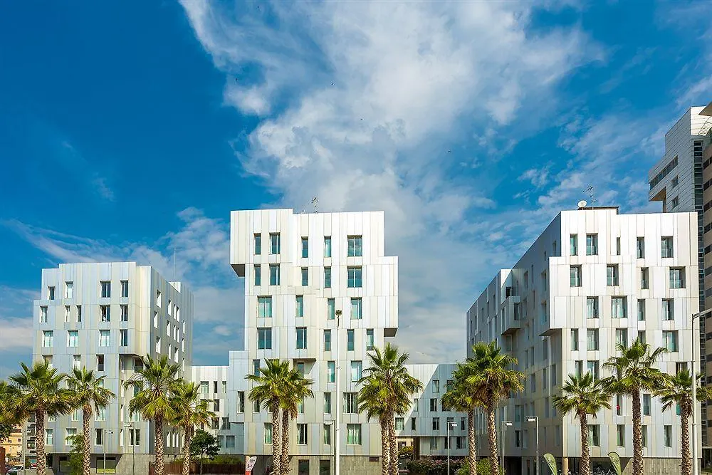 Mistral City Pool Apartments Barselona